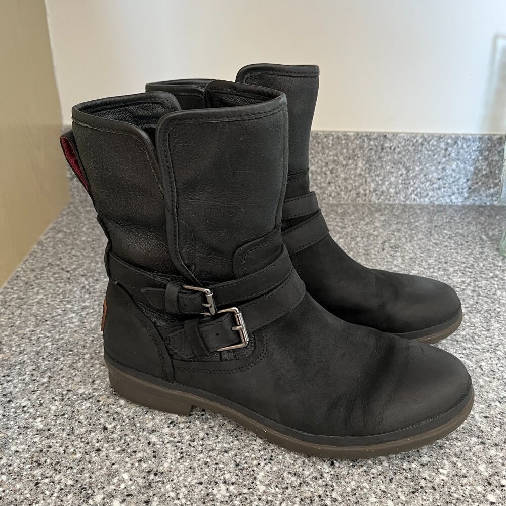 Ugg Simmons Waterproof Leather Boot